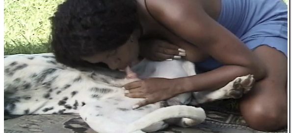 Black Girl Fucks And Sucks Dog