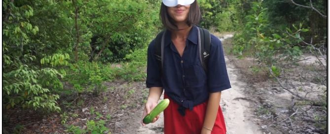 Morgan Plays With Veggies - BruceAndMorgan